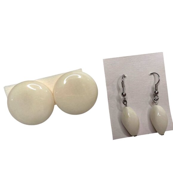 Vintage White Stud Earrings & Matching Dangle Earrings Set A05 - Picture 1 of 9